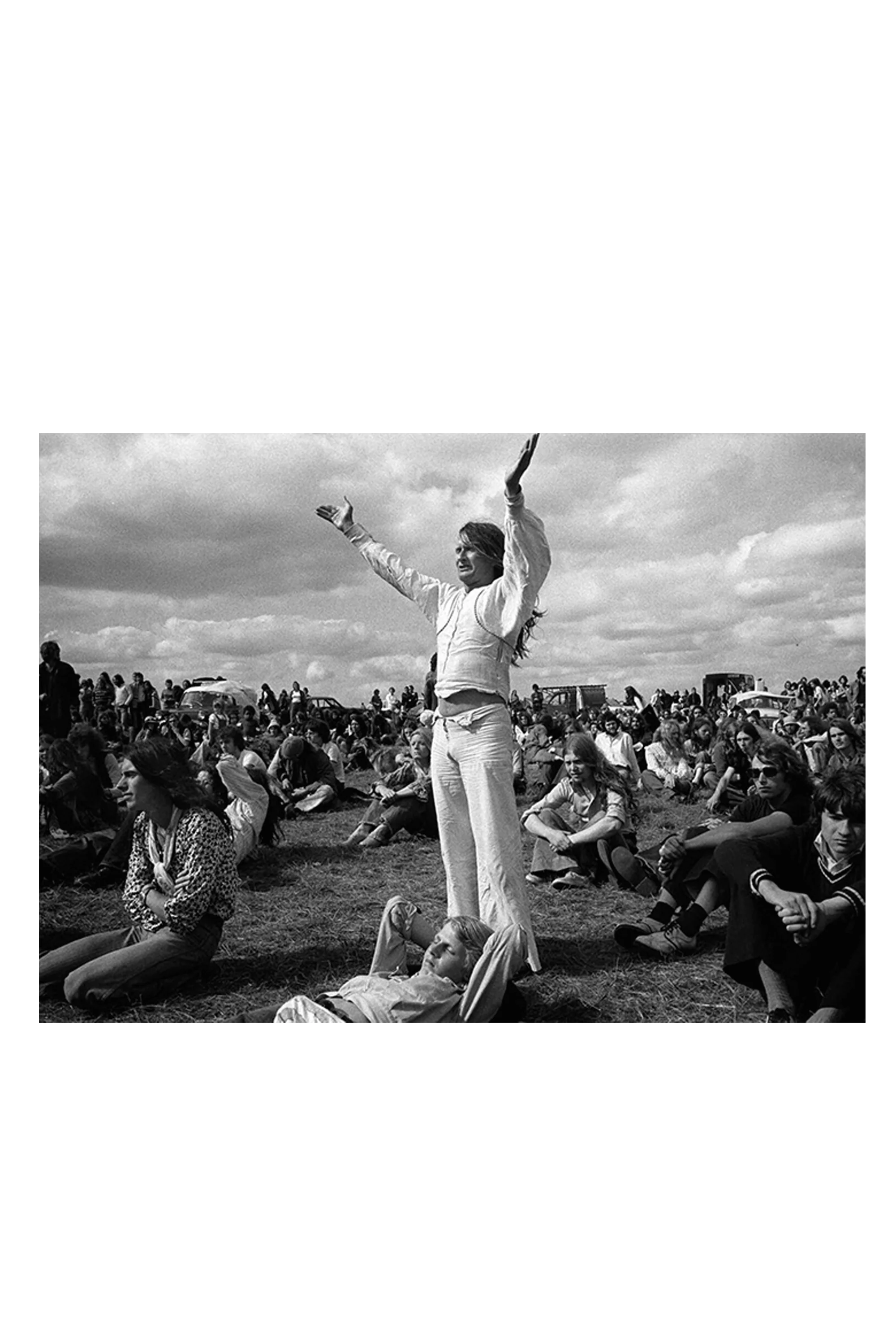 Homer Sykes - Stonehenge 1970s Counterculture - Image 9
