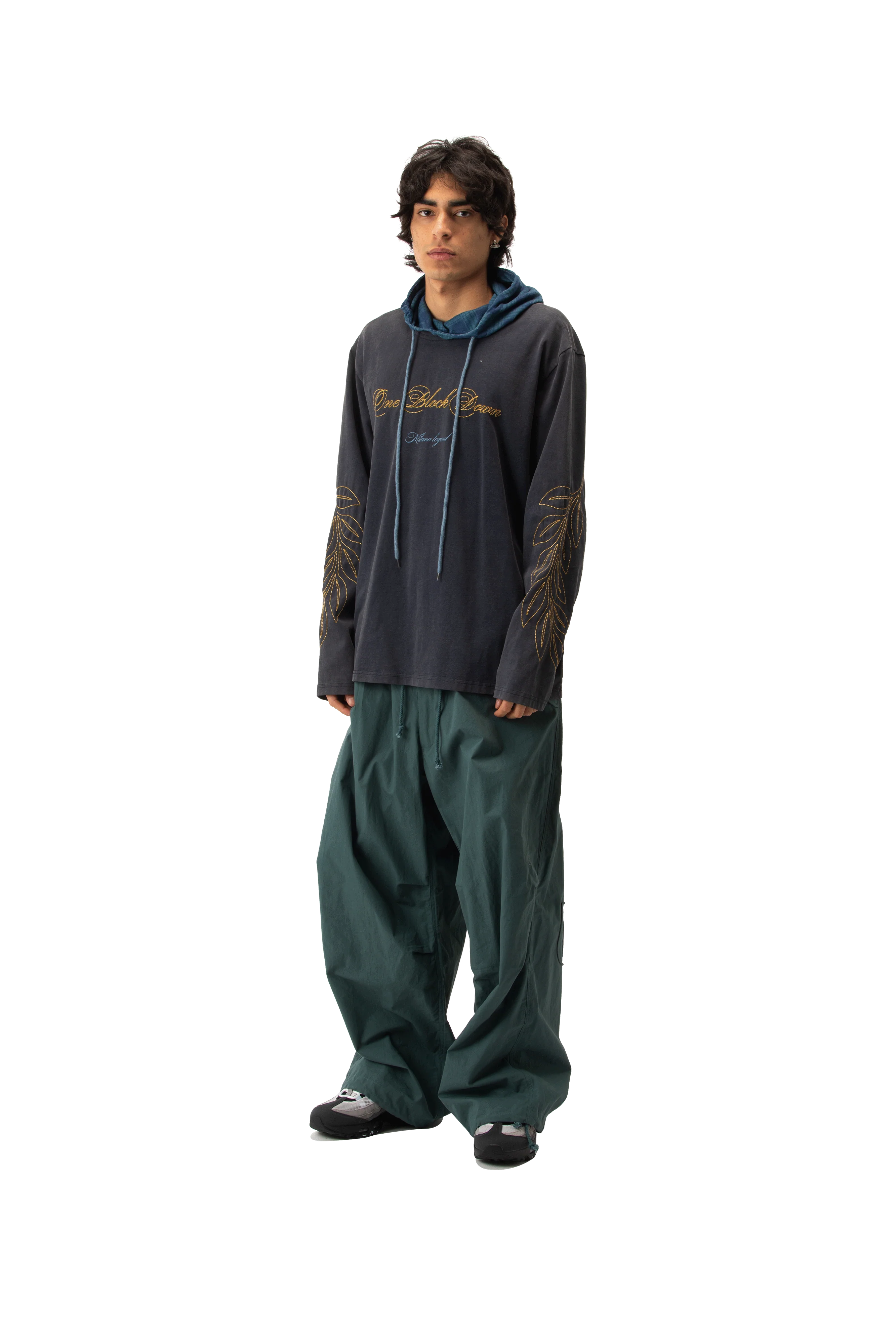 Stadium Longsleeve Hood T-Shirt