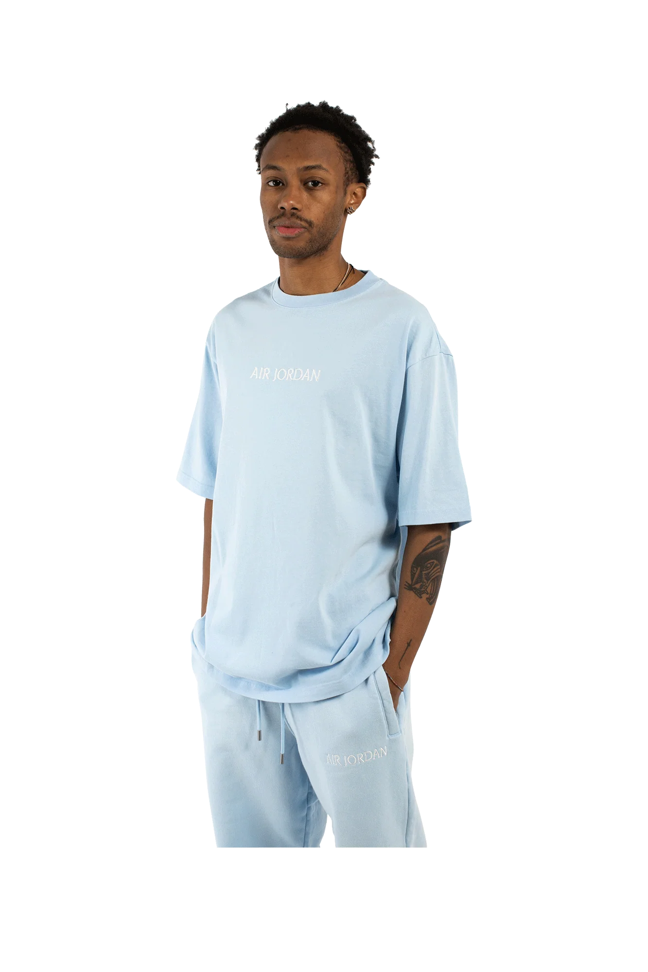 T-Shirt x Wordmark - Image 4